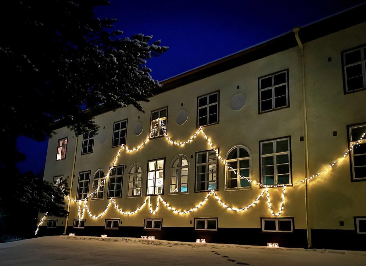 Tarvaalan jouluvalaistusta
