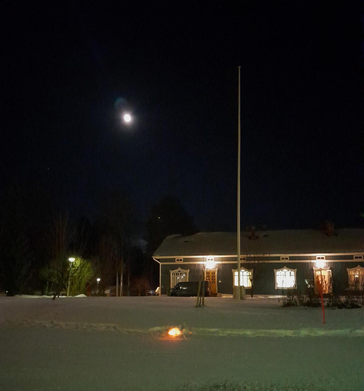 Tarvaalan joulutapahtuma 2021 pihapiiri