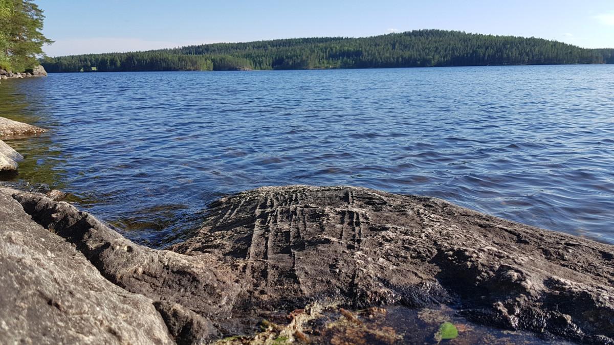 Kettuhiekan rannassa